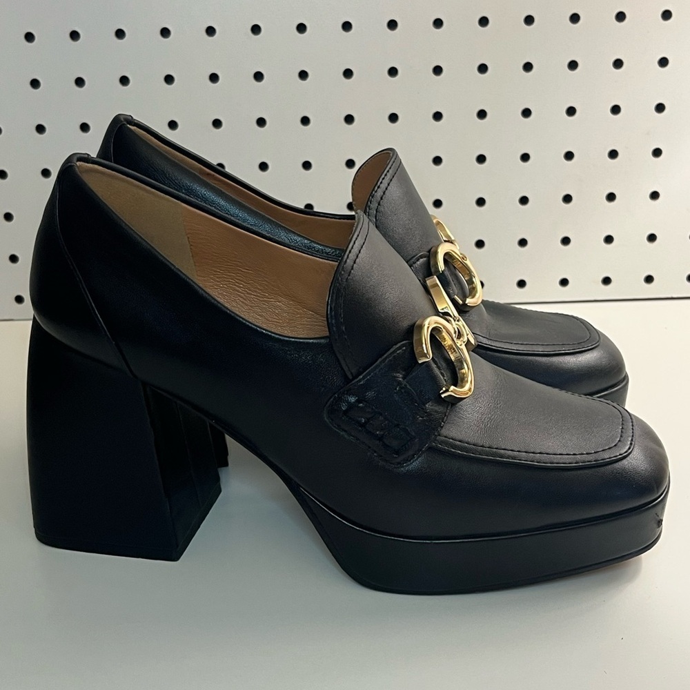 Lisa Vicky NOW Platform Loafer Pumps Black & Gold Medallion, Block Heel, Size 8 - Picture 8 of 16